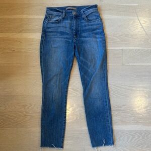 Joe’s Jeans Classic Blue Denim Skinny Jeans